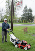 Lawnmower Raffle Picture 02